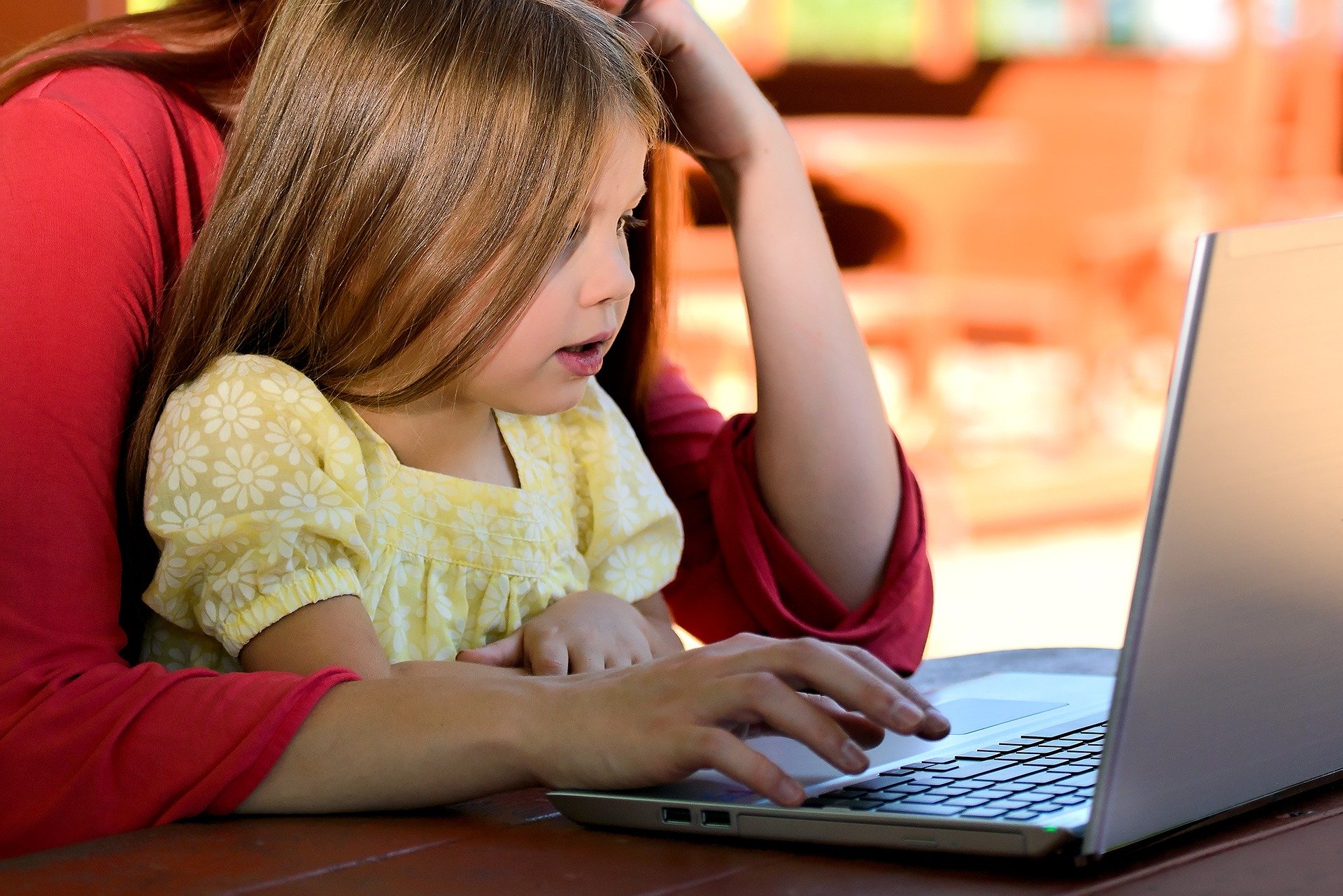 Sobreviver ao teletrabalho com (ou sem) filhos em casa