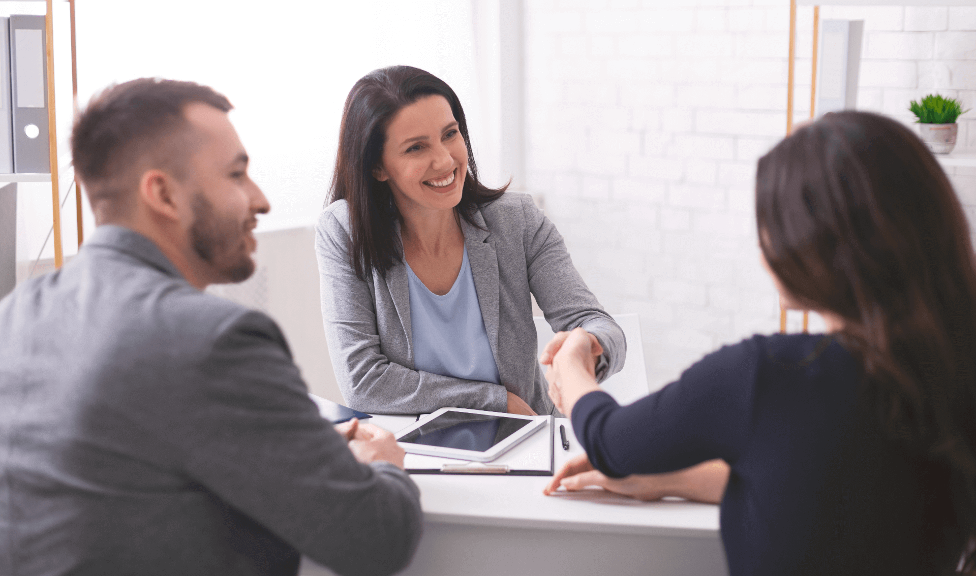 Características que os clientes exigem aos consultores imobiliários